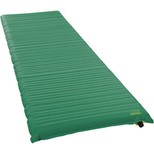 Air mattress / Pillows